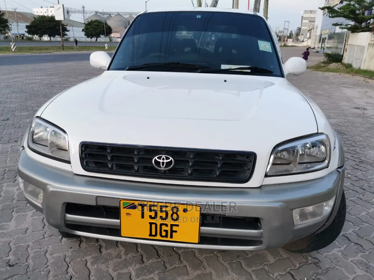 Toyota RAV4 1999 Base FWD White