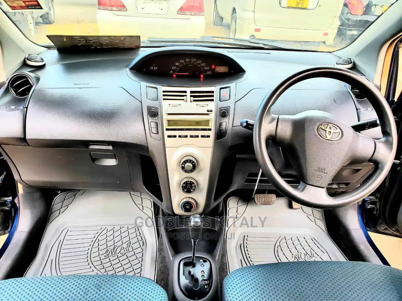 Toyota Vitz 2007 Blue