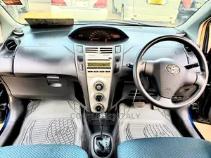 Toyota Vitz 2007 Blue