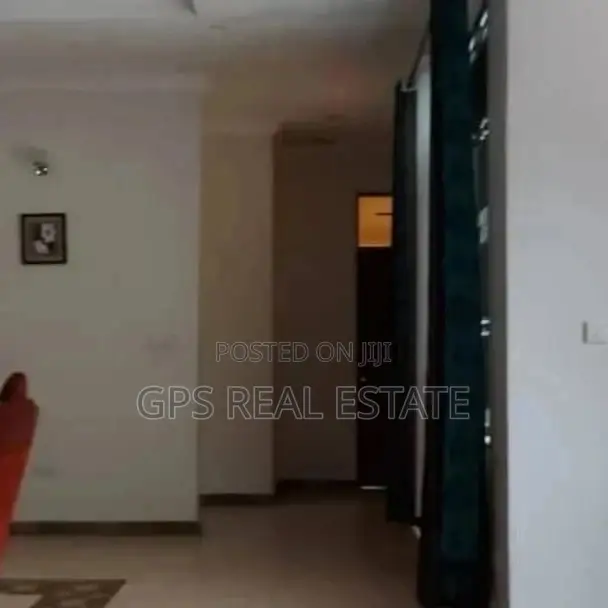 Three Bedroom House In Ununio For Sale