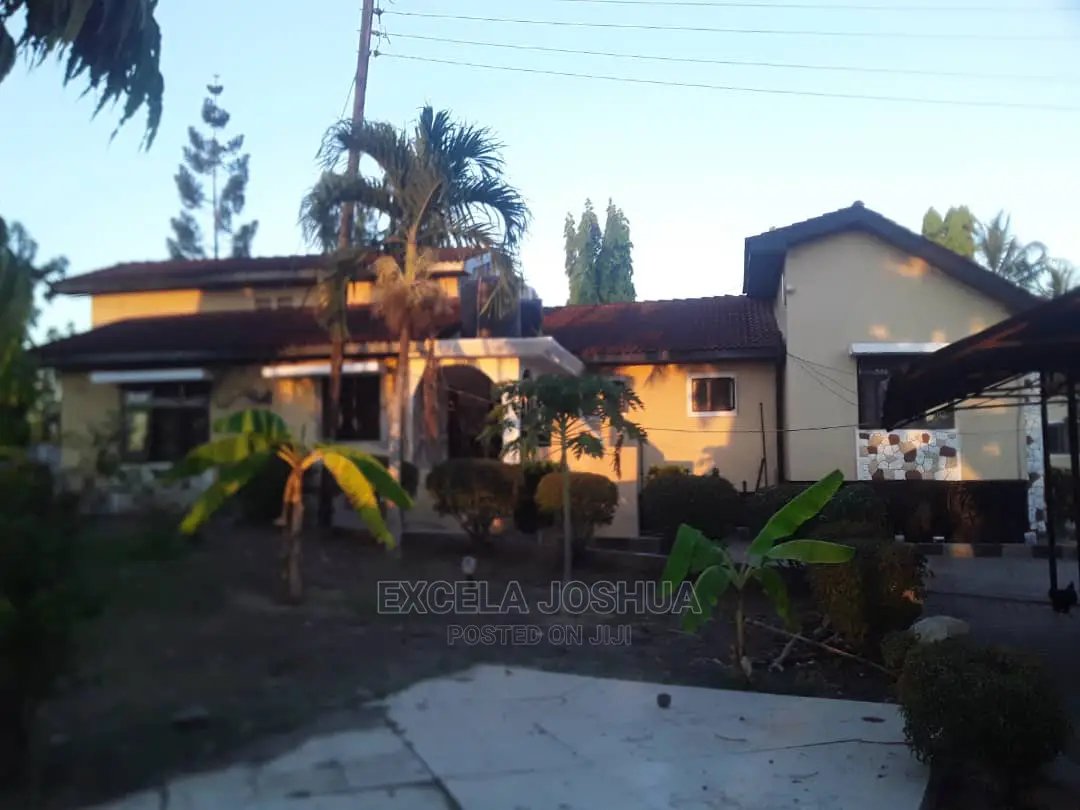 5bdrm House in , Kinondoni for Sale