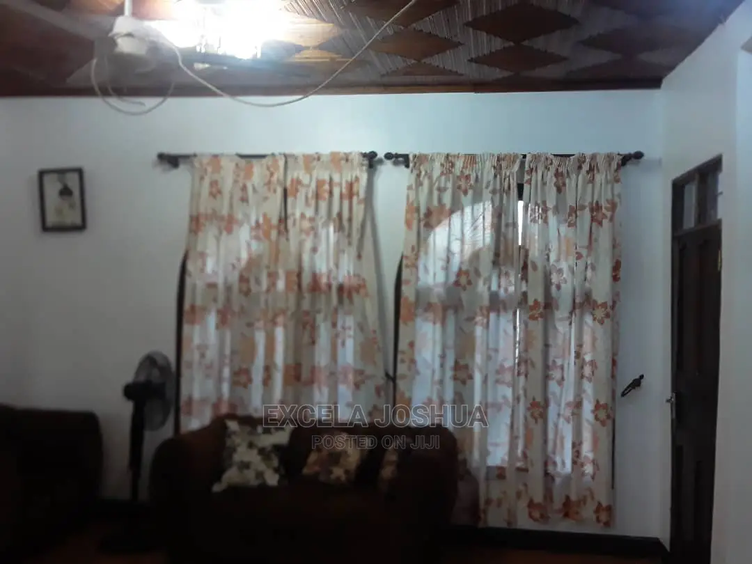 5bdrm House in , Kinondoni for Sale