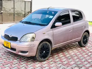 Toyota Vitz 2005 Pink