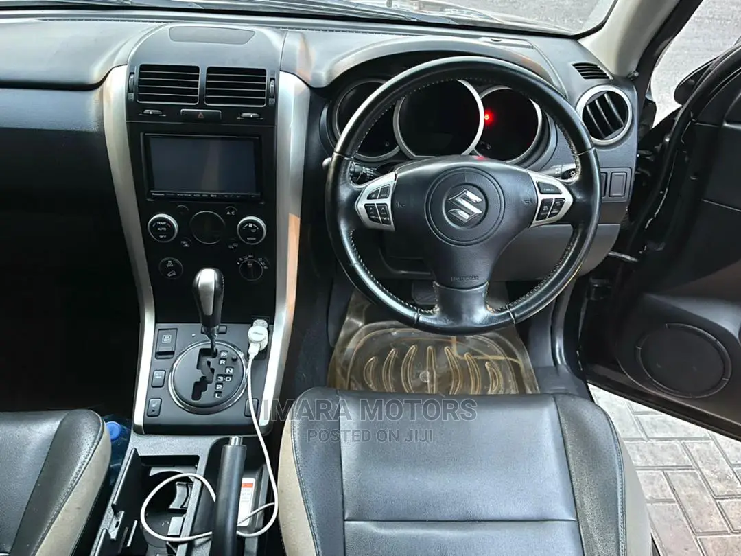 Suzuki Escudo 2014 SV Premium Black