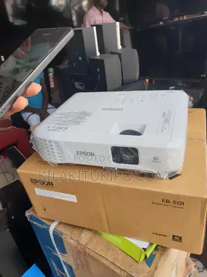EPSON Projector Eb-E01