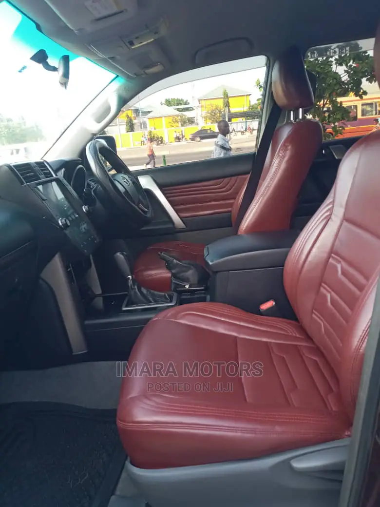 Toyota Land Cruiser Prado 2011 Black