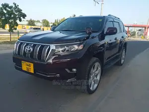 Toyota Land Cruiser Prado 2011 Black