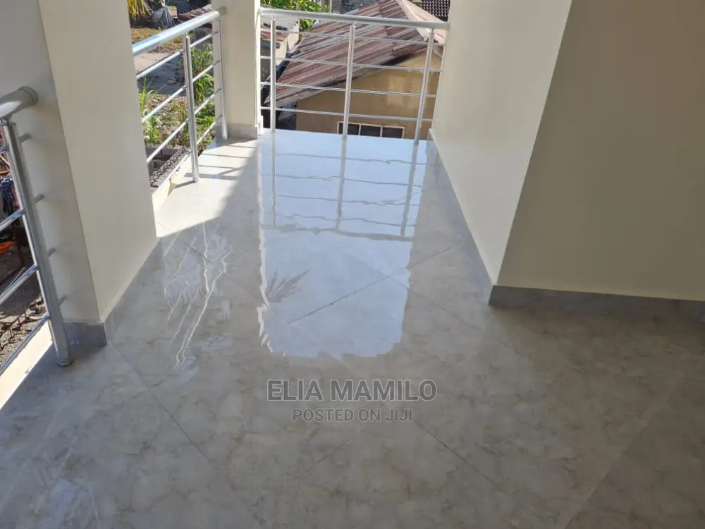 5bdrm House in Mbezi, Ununio for Sale