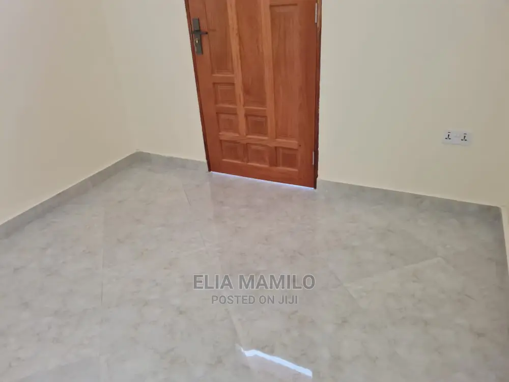 5bdrm House in Mbezi, Ununio for Sale