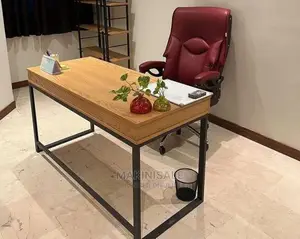 Meza Nzuri Sana Ya Office Ata Nyumbani
