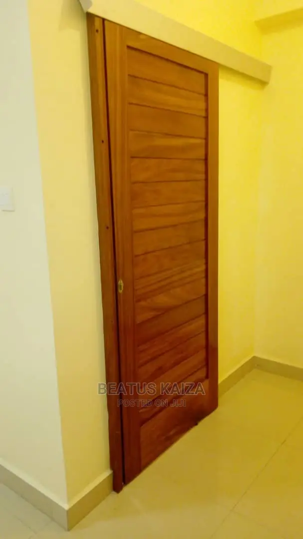 3bdrm Block of Flats in Upanga Mfaume Street for rent