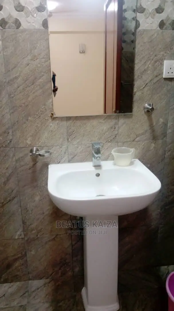 3bdrm Block of Flats in Upanga Mfaume Street for rent