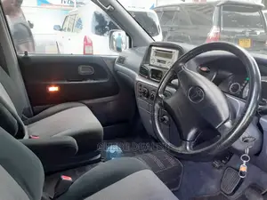 Toyota Noah 2.0 AWD (8 Seater) 2001 Silver