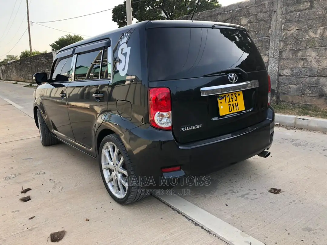 Toyota Corolla Rumion 2007 Black