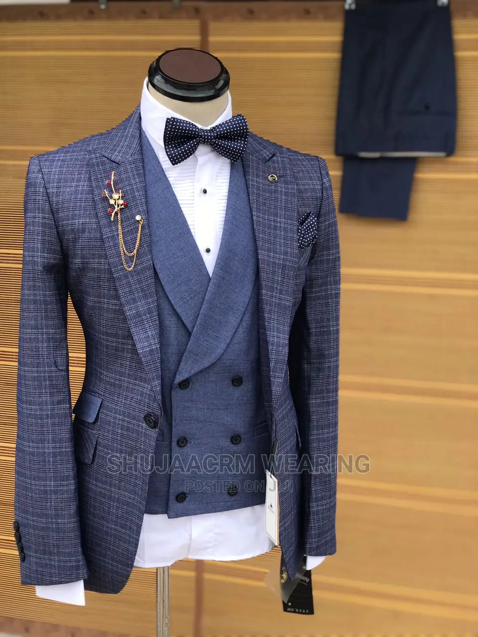 Modern Suits Wear