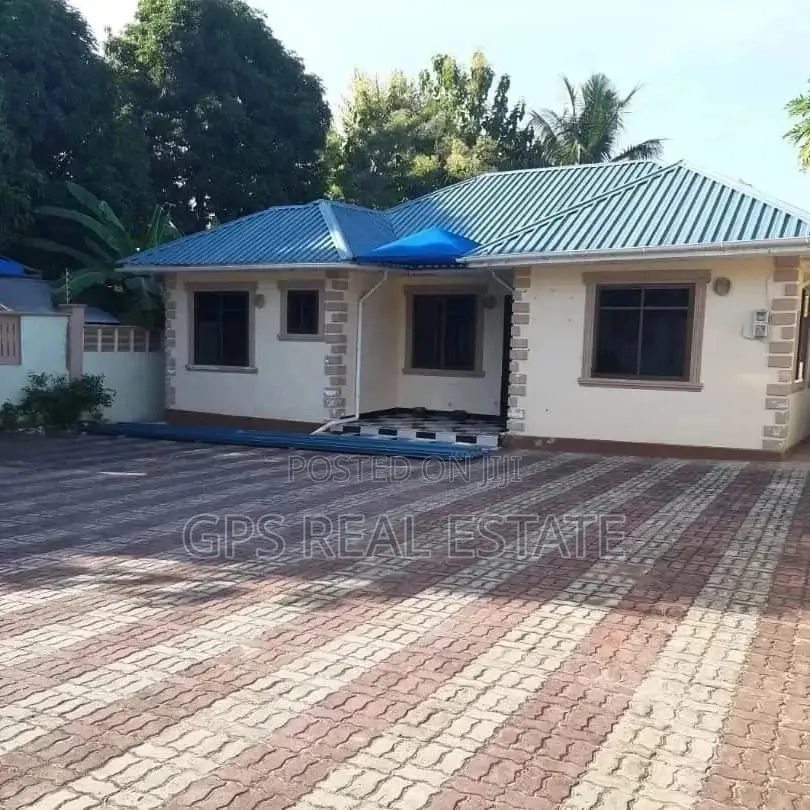 Three Bedroom House In Mapinga For Sale