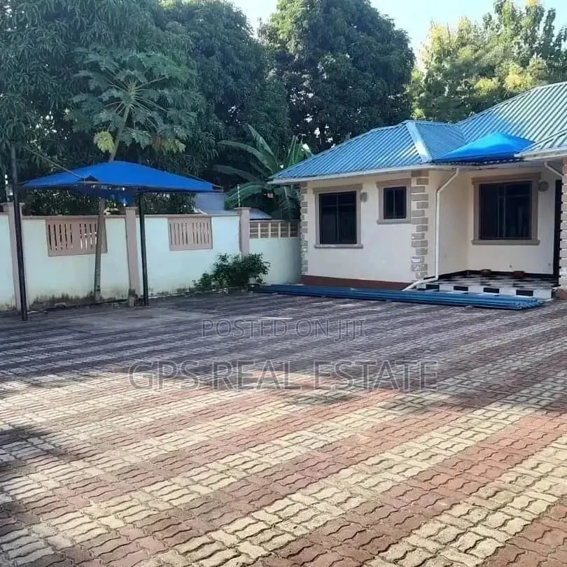 Three Bedroom House In Mapinga For Sale