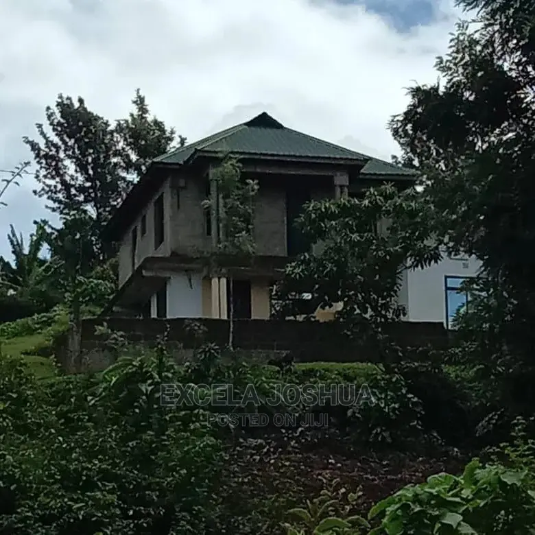 5bdrm House in , Central Business Area for sale