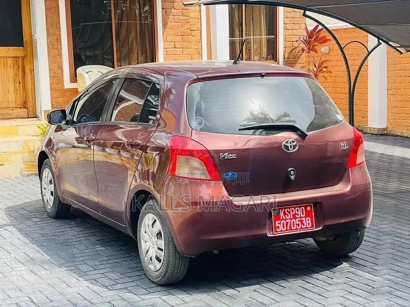 Toyota Vitz 2006