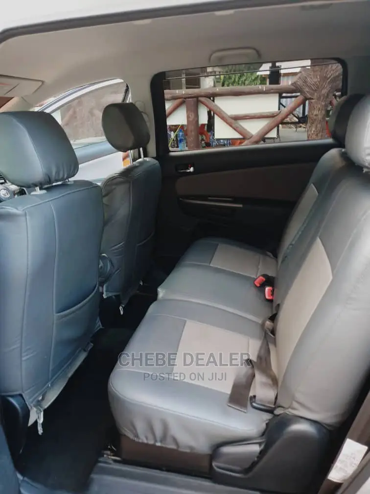 Toyota Wish 2004 Silver