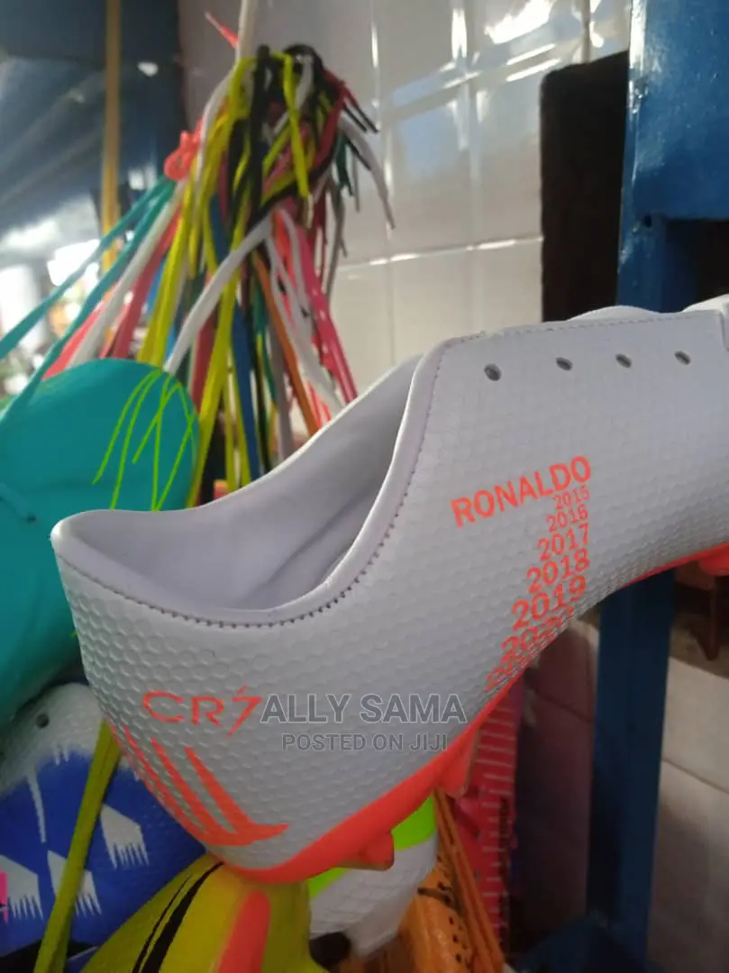 Football Shoes CR7
