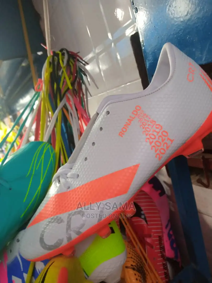 Football Shoes CR7