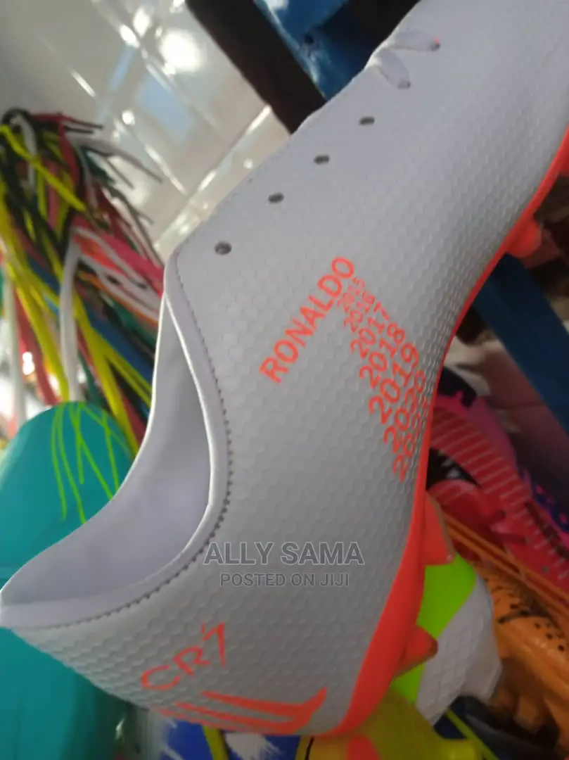 Football Shoes CR7