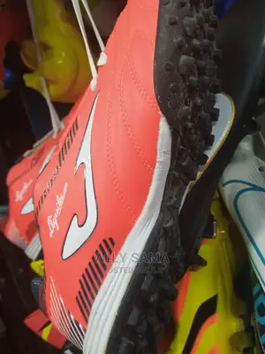 Trainer Football Boots