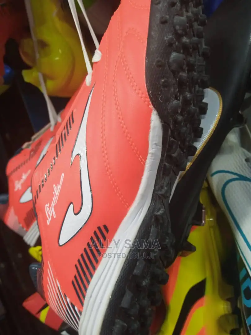 Trainer Football Boots