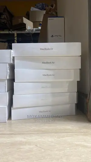 New Laptop Apple MacBook Pro M1 8GB Intel Core I5 256GB