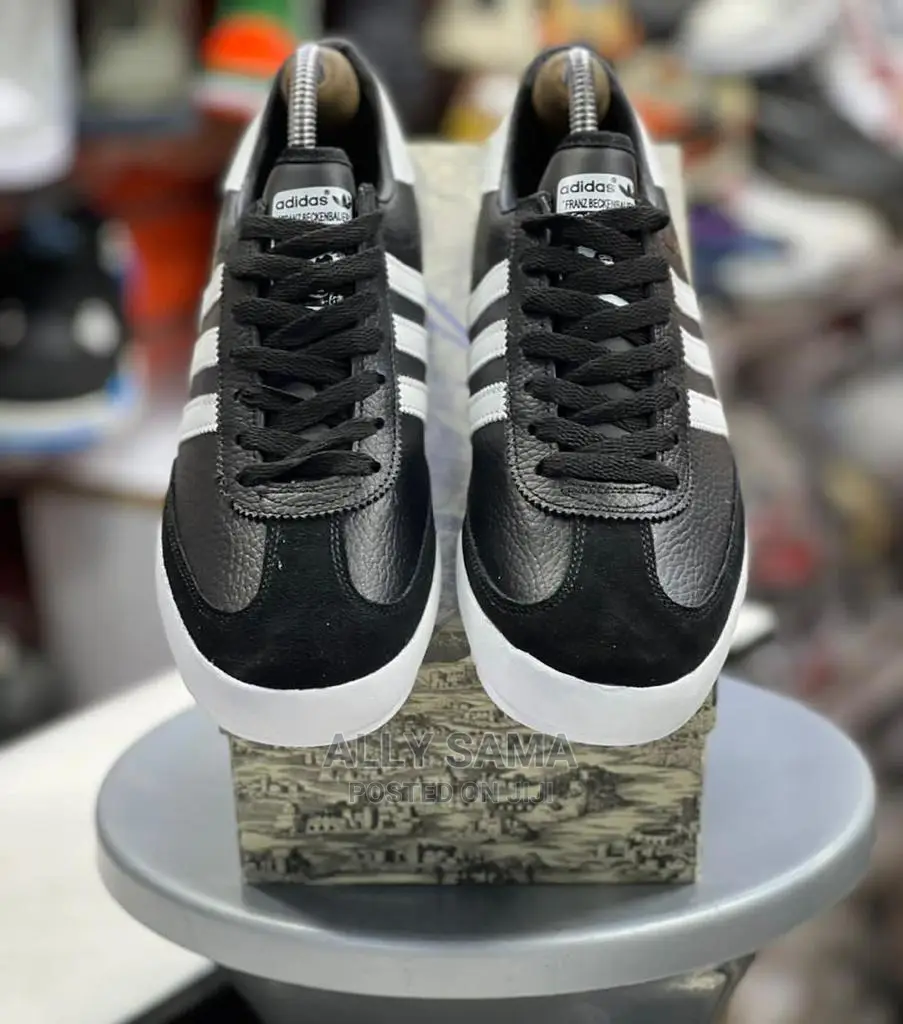 Adidas Black White
