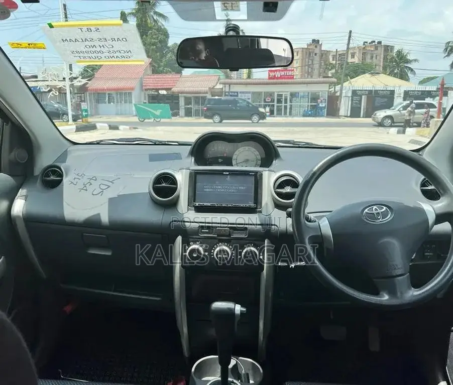 Toyota IST 2006 Black