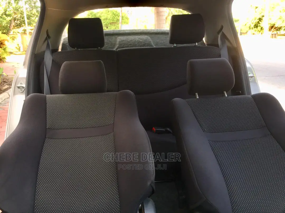 Toyota Vitz 2004 1.3 AWD 3dr Gray