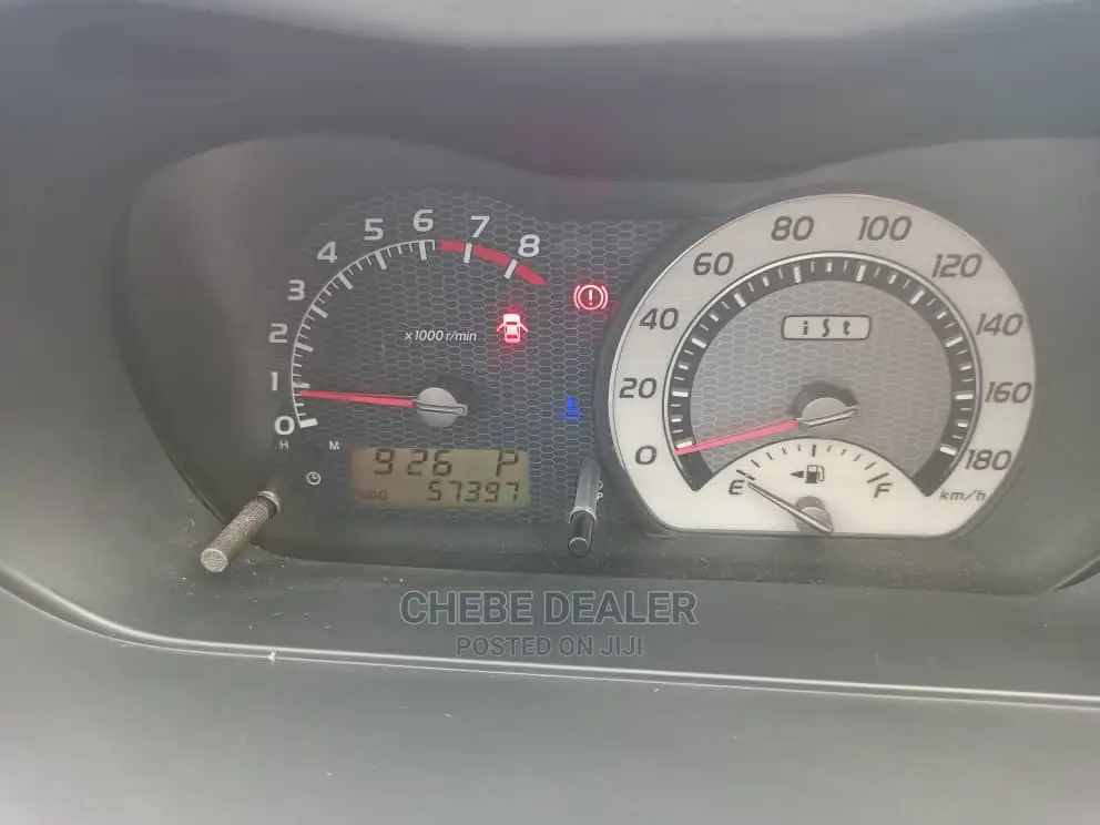 Toyota IST 2006 Silver