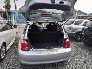 Toyota IST 2006 Silver