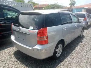 Toyota Wish 2006 Silver