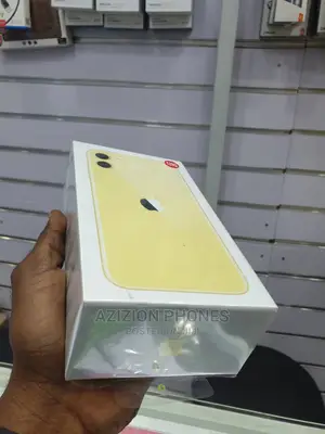 New Apple iPhone 11 128 GB Yellow