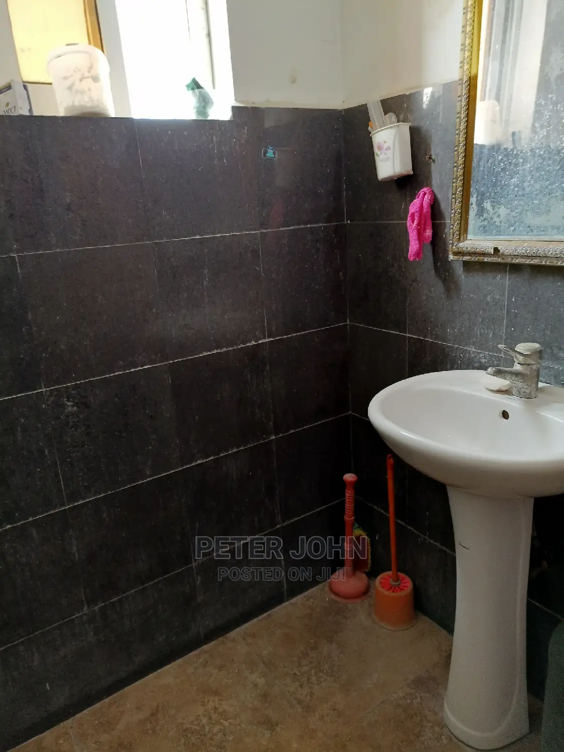 1bdrm Shared Apartment in Kariakoo for rent
