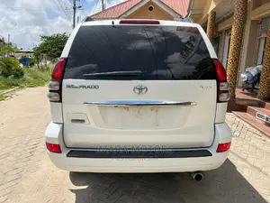Toyota Land Cruiser Prado 2008 White