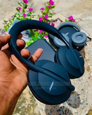 Bose 700 Wireless Headphones