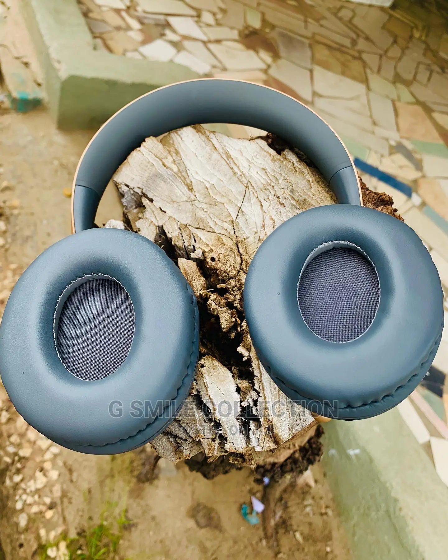 Bose 700 Wireless Headphones