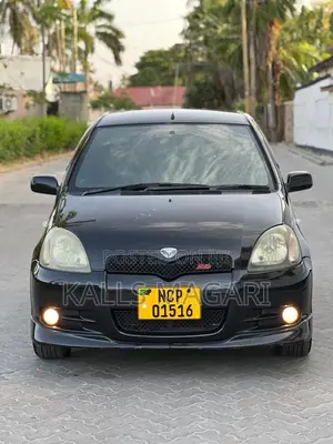 Toyota Vitz 2006 Black
