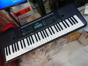 Yamaha Piano PSR263