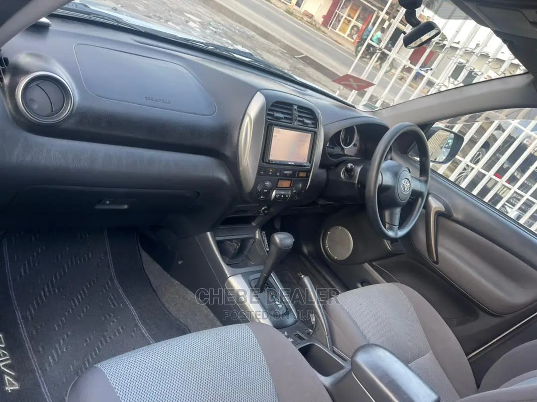Toyota RAV4 1.8 2005 Silver