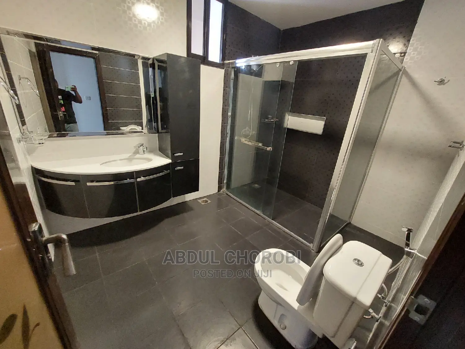 Furnished 3bdrm Apartment in Masaki for rent