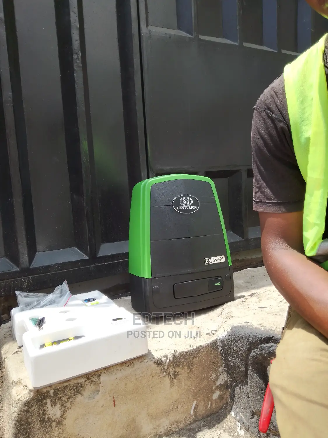 Mashine Ya Kufungulia Gate Kwa Remote Na Simu