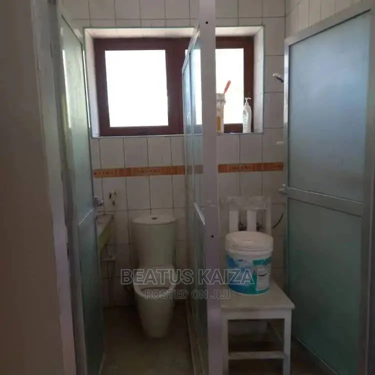 3bdrm Block of Flats in Kigamboni Gezaulole for Rent