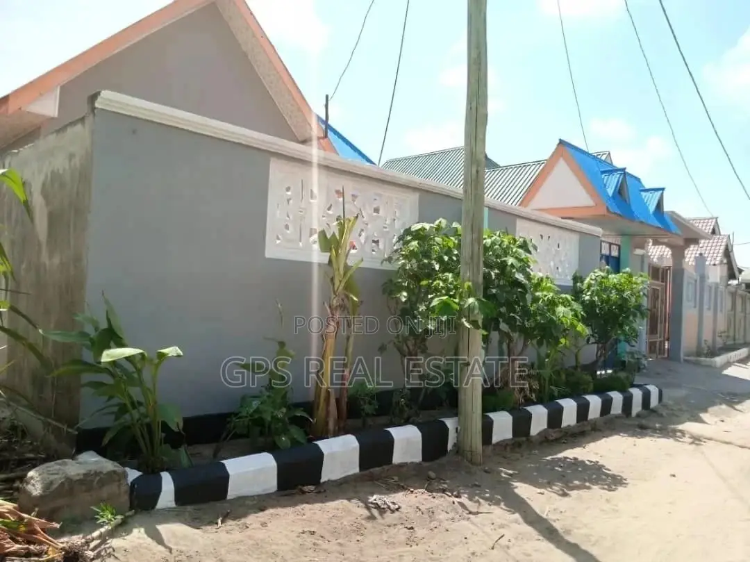 3bdrm House in Mansa Mussa, Chamazi for Sale