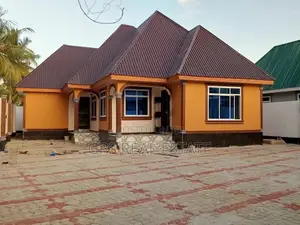 4bdrm House in Mansa Mussa, Chamazi for Sale