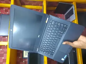 Laptop Dell Latitude 12 E7270 8GB Intel Core I7 SSD 512GB